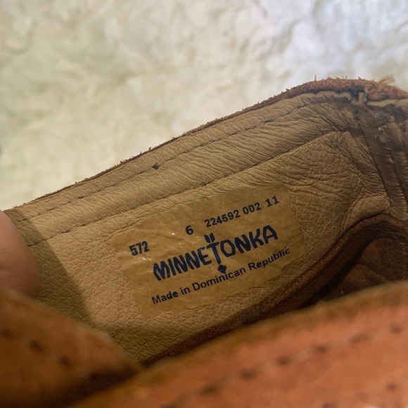 MINNETONKA shoes - Picture 6 of 6